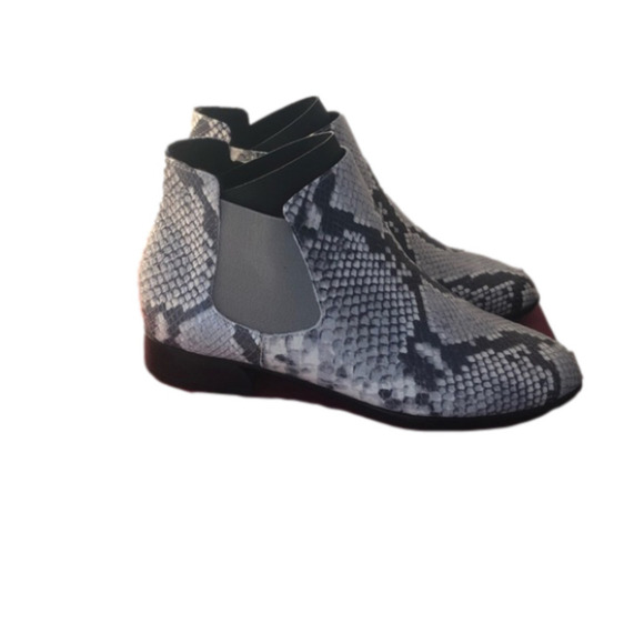 NWT MUNRO Cate Snakeskin-print Boot - Picture 4 of 4